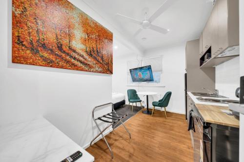 Η κουζίνα ή μικρή κουζίνα στο Grosvenor 3121 Richmond