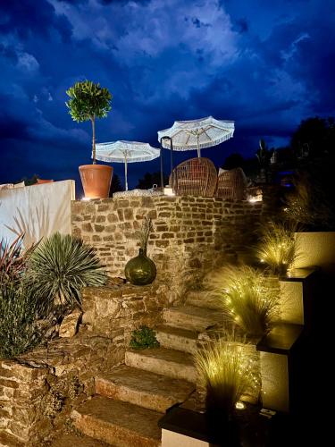 Κήπος έξω από το Les terrasses du Pilat