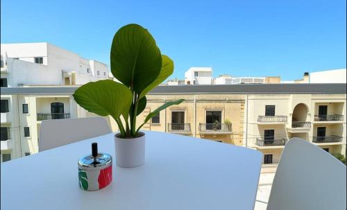 Μπαλκόνι ή βεράντα στο St Julian apartment number 8