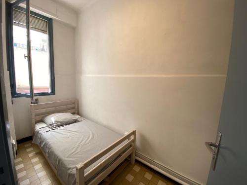 Easy and accessible beach flat near the university