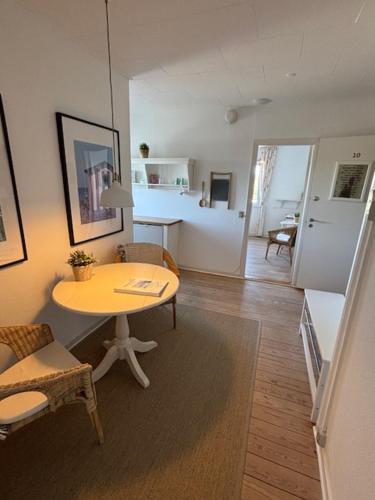 Kuchyň nebo kuchyňský kout v ubytování Klithjem Badehotel