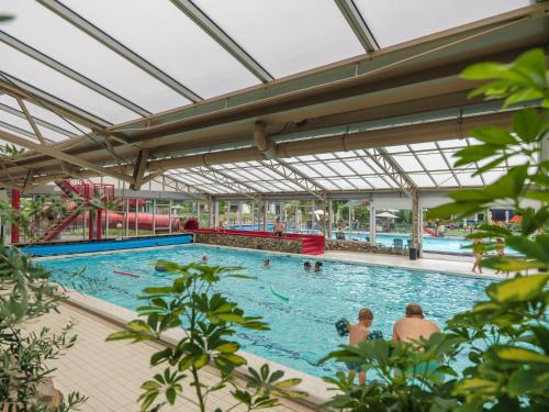 Πισίνα στο ή κοντά στο Vakantiepark Ackersate