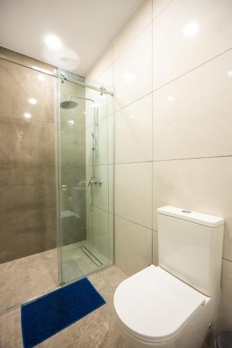 Ένα μπάνιο στο Dahlia Napa Villa