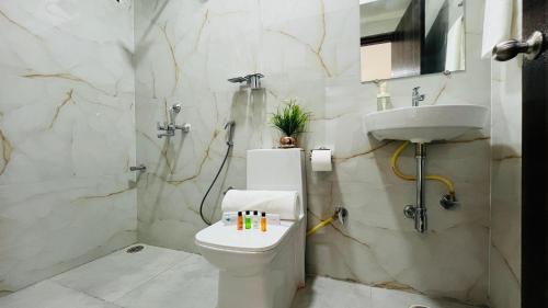 Ένα μπάνιο στο Olive Serviced Apartments - HICC Hyderabad