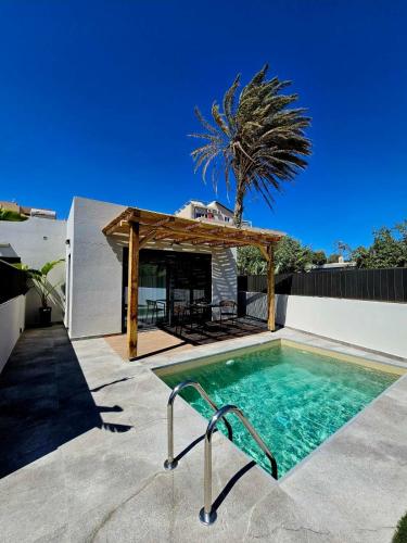 Tropical Suites With Private Plunge Pools