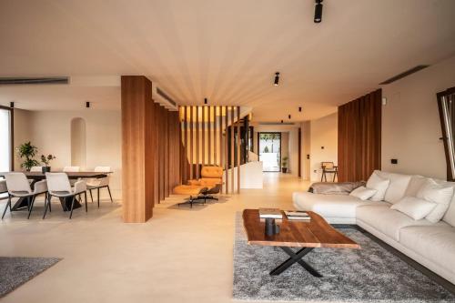 All About Santa Ana Villa