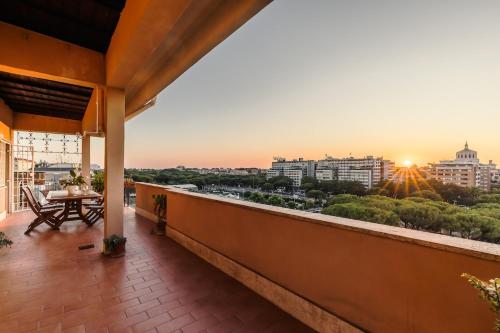 Eur-motagnola attico 2bedr apt 280 terrace view