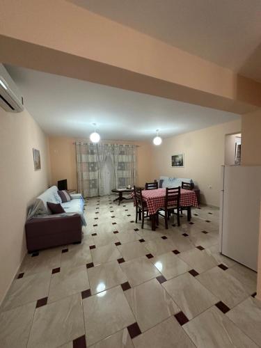 Three bedrooms apartment Sarande
