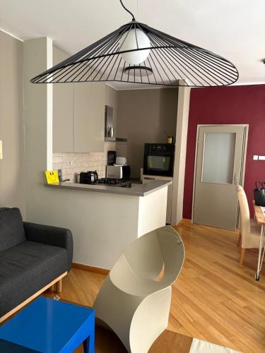 Elegant Art City Apartment