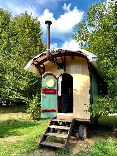 Shepherd's hut in nature