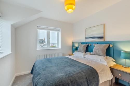 Postel nebo postele na pokoji v ubytování High Beach Instow