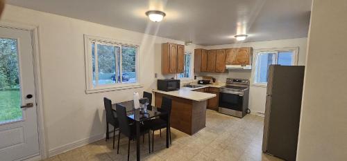 Kuchyň nebo kuchyňský kout v ubytování Chez Jeff