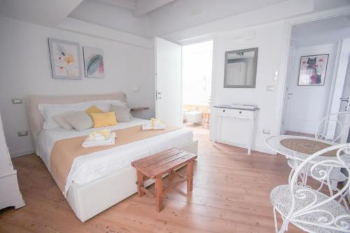 Ένα ή περισσότερα κρεβάτια σε δωμάτιο στο Alaya B&B