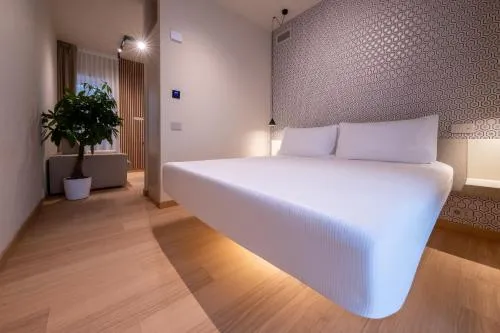 Oriana Homèl Milano photo 3