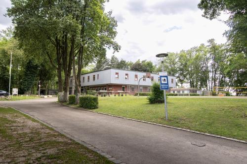 Το κτήριο όπου στεγάζεται  το hostel
