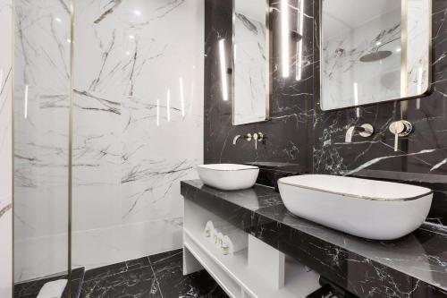 Beautiful 2BR in City Center of Paris