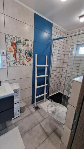 Éden Pihenőházにあるバスルーム