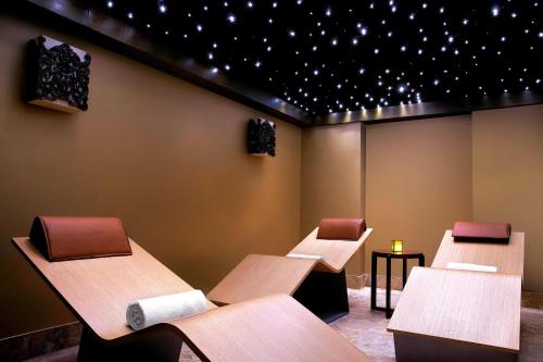 a waiting room with stars on the ceiling at Palacio del Inka, a Luxury Collection Hotel, Cusco in Cusco