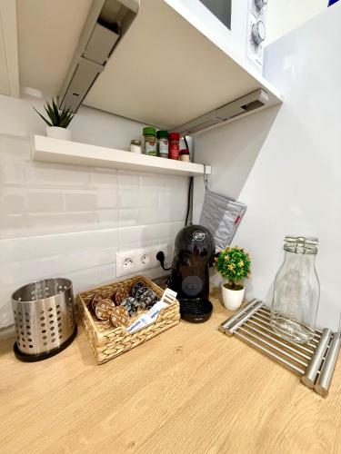 Η κουζίνα ή μικρή κουζίνα στο Apartamentos Juvimar
