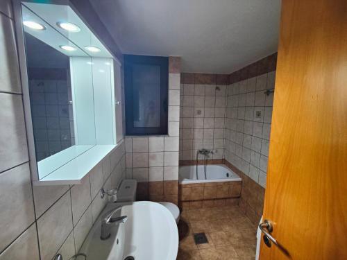 Nikolaos central cozy apartment & free parking