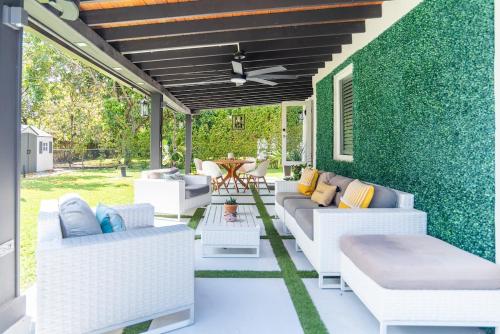 Khu vực ghế ngồi tại Urban Escape Haven