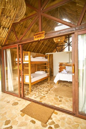 Hotel Isla Mucuraにあるベッド
