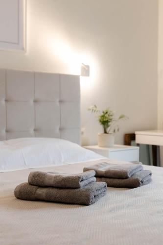 A Homes Greece - Kalamata Balcony Apartment