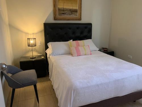 Ένα ή περισσότερα κρεβάτια σε δωμάτιο στο Beautiful apartment Strategic location