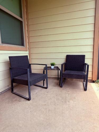 Gambar di galeri bagi Modern 3BR Near NRG, Zoo, Downtown & Med Ctr di Houston
