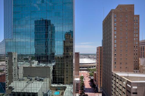 a view of a city with many tall buildings at Courtyard Fort Worth Downtown/Blackstone in Fort Worth