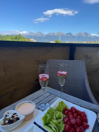 Nápoje v ubytování Apartment Tatry in the center of Poprad with view