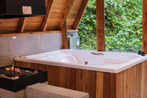 Ảnh trong thư viện ảnh của Chalés, Cabanas e Suites - Espaços românticos na natureza ở Itapecerica da Serra