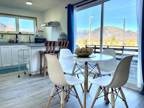 Una cocina o zona de cocina en Cabañas Don Benito