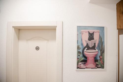 Φωτογραφία από το άλμπουμ του Lihnidos Home, COZY Neer Lake 1BD, Wi-Fi, AC στην Οχρίδα