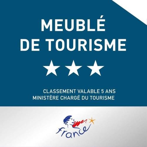 a sign that says neville de tourism with stars at Le temps de vivre in Mormoiron