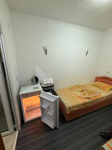 Accommodation Royal Azurにあるベッド