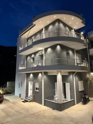 Φωτογραφία από το άλμπουμ του Nōya Suites SR στους Αγίους Σαράντα