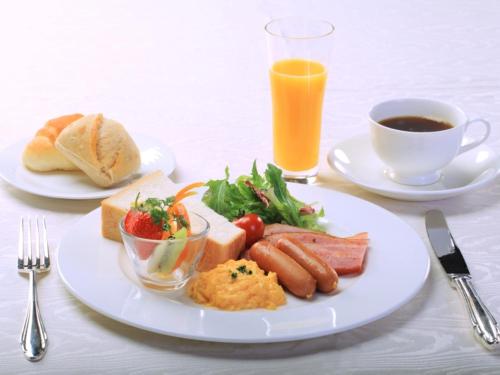 Jídlo v hotelu nebo okolí