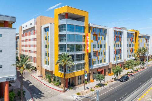 an overhead view of a building on a city street at Boulevard Stays Modern Tempe 1BR ASU Pool Gym 14 in Tempe