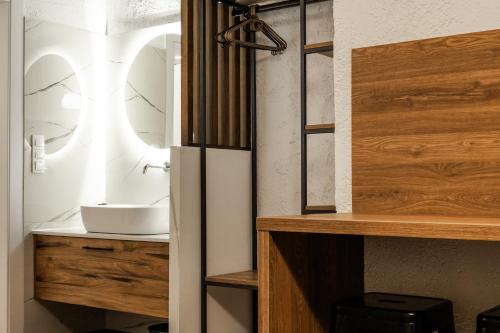 Gallery image of Zavia Studios in Sivota