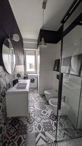 Entire and charming flat on Navigli in Milan