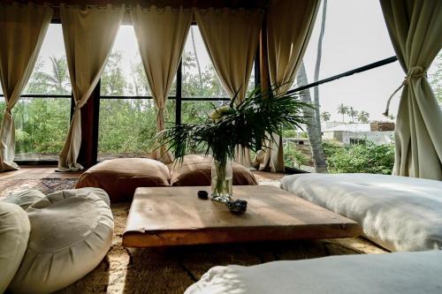 Gallery image of Glass Treehouse, Sauna, Ice Bath, Yoga in Saladita, 50m from Surf in La Majahua