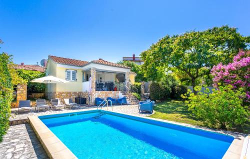 Amazing Home In Njivice With Kitchen