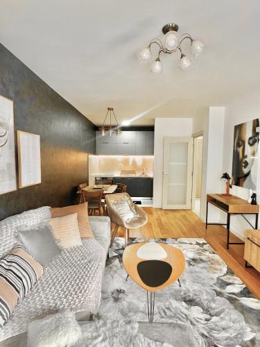 Χώρος καθιστικού στο White Homes Apartments • Central Point