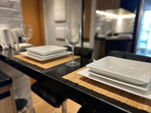 Η κουζίνα ή μικρή κουζίνα στο Luxury Flat NEW 15 MIN AIRPORT with PARKING SPACE