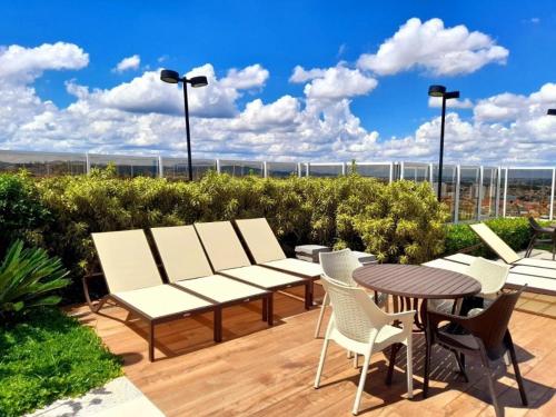 Φωτογραφία από το άλμπουμ του Luxury Flat NEW 15 MIN AIRPORT with PARKING SPACE σε Guarulhos
