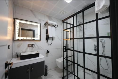 Ένα μπάνιο στο Milena Otel