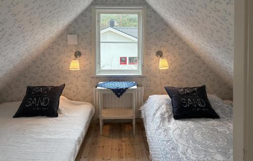 Katil atau katil-katil dalam bilik di Pet Friendly Home In Skummelslövsstrand