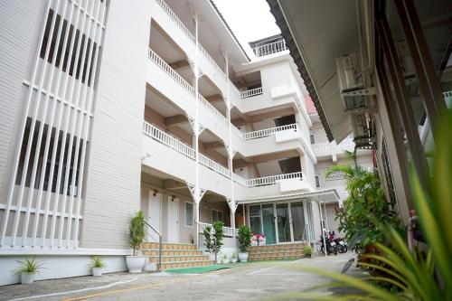 Bangunan di mana terletaknya apartmen