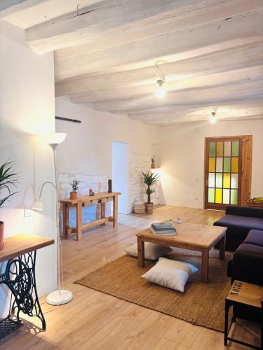 Foto Casa estilo masía en el corazón de Cataluña 1